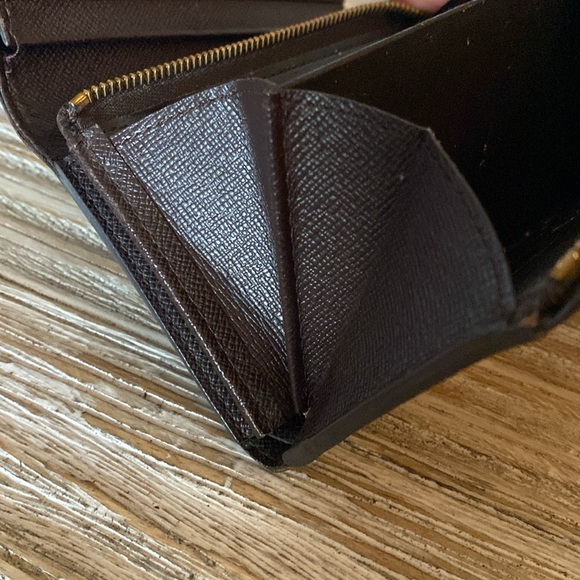 Louis Vuitton - Damier Ebene Snap Wallet - Picture 13 of 16